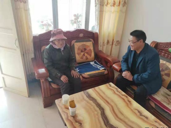 平?jīng)鲢垂鹃_展“踐行初心使命，助推脫貧攻堅”主題黨日活動(圖5)